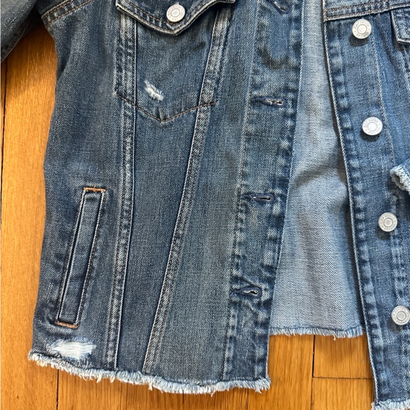 GAP Distressed Crop Icon Denim Jacket - Picture 4 of 11